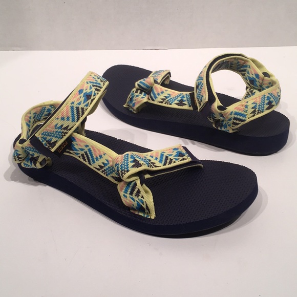 teva boomerang limelight